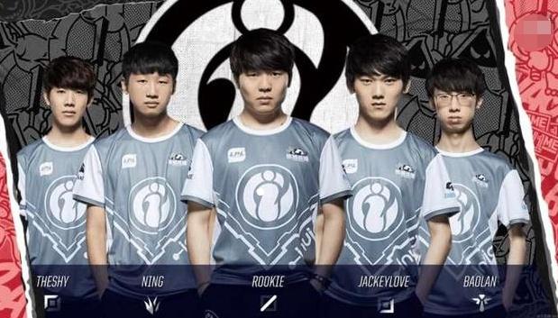 王淞化身纳尔一拍二 微笑枪枪爆头 微笑队3-1淘汰957队晋级决赛