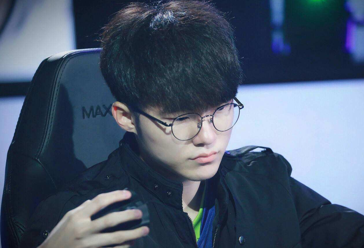 Natus Vincere 和 Eternal Fire 晋级 BLAST Open Spring 2025 决赛