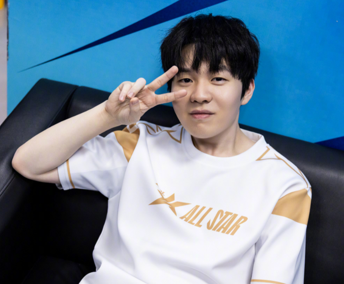 Anyone's Legend 将面对 T1 争夺 MSI 2025 总决赛的最后一个名额