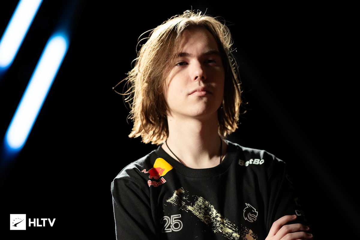 Team WE 与 Tianzhen 分道扬镳